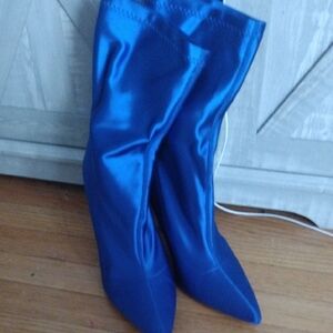 Liliana Shiny Blue Heeled Boots